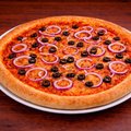 Pizza olives cipolla