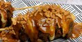 45 - Brocheta de albóndiga frita y cebolla con salsa satay
