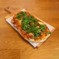 Pinsa romana pesto