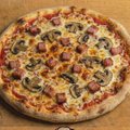 Pizza carbonara