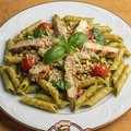 Pasta pollo pesto