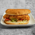 Huisgemaakte big chicken zinger schotel