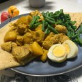 Roti met kippendij ( Halal )