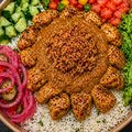 Loaded chicken Saté met basmati rijst bowl ( halal )