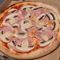 Pizza proscuitto e funghi