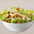 Caesarsalade met gegrilde kip