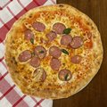 Pizza salami