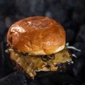Smokin' BBQ burger single
