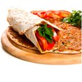 Turkse pizza met kipdoner en kaas