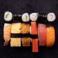 Maki nigiri mix