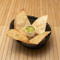Gebakken brood met guacamole