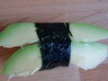 Nigiri avocado