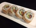 m95 spicy zalm uramaki
