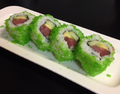 m59. maguro tartaar uramaki