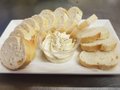 Luxe stokbrood met ambachtelijke kruidenboter