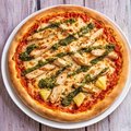 Pizza chicken pesto