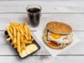 Hamburger speciaal Menu met ei en kaas