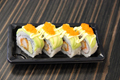 Ebi en avocado maki (4 stuks)