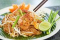 63b.Phad Thai garnalen