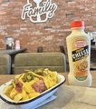 Creamy cheese style frites