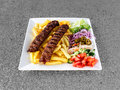 Adana kebab schotel