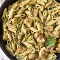 Pasta pesto chicken