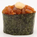17 Spicy Tuna gunkan (2pcs)
