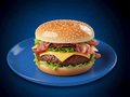 Hamburger met cheese-bacon