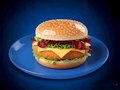 Kipburger met cheese-bacon