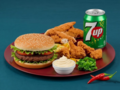 Hotwings + Chicken Strips spicy menu met hamburger