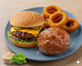 Gehaktbal schotel met hamburger