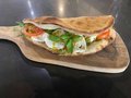 Pane piatto caprese