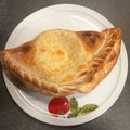Calzone di pasta vegetariana