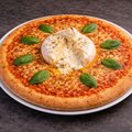 Pizza burrata basilico