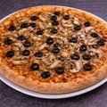 Pizza funghi olive