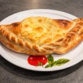 Calzone di pasta vegetariana
