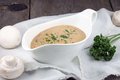 Beker middel champignon roomsaus