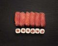 Small Tuna Box (12 stuks)