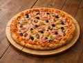 Pizza capricciosa