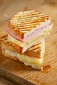 Tosti Hawai