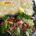 Schotel rijst met salade وجبة رز مع سلطة