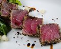 Tonijn tataki sashimi