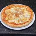 Pizza quattro formaggio