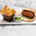Huisgemaakte truffel chicken burger menu